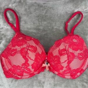 Victoria’s Secret Body by Victoria Red Lace Push-Up Bra Size 32D